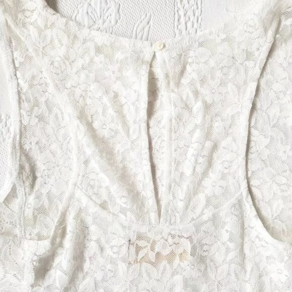 NWT Hollister Sheer White Floral Lace Sleeveless Peplum Top - Picture 8 of 9